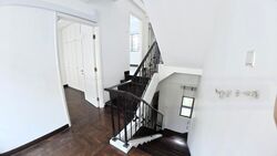 Kew Gate (D16), Terrace #509730561